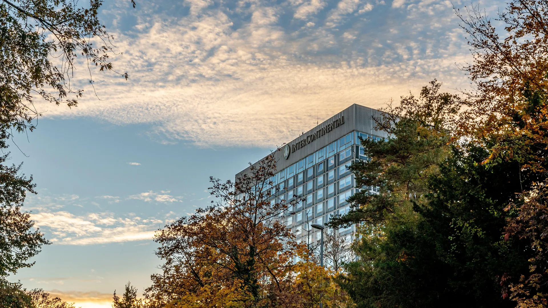 Intercontinental Geneve By Ihg contacts